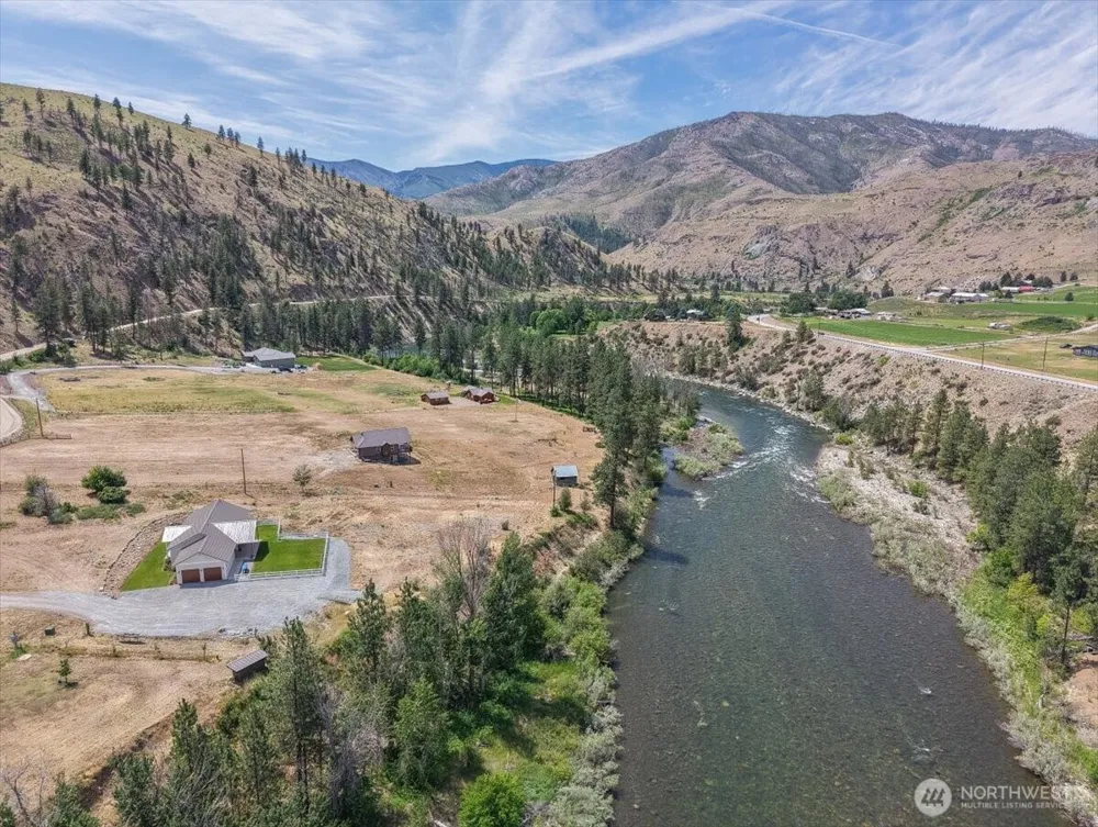 87 Burma Road Methow, WA 98834