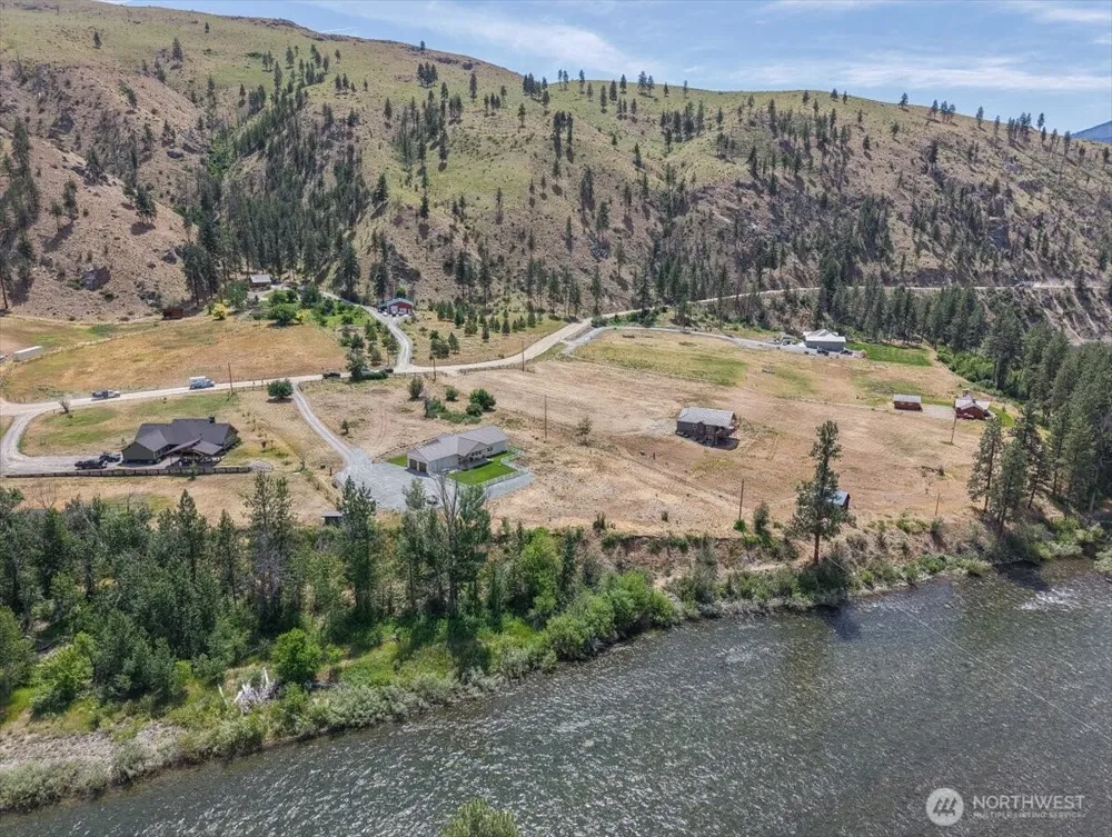87 Burma Road Methow, WA 98834