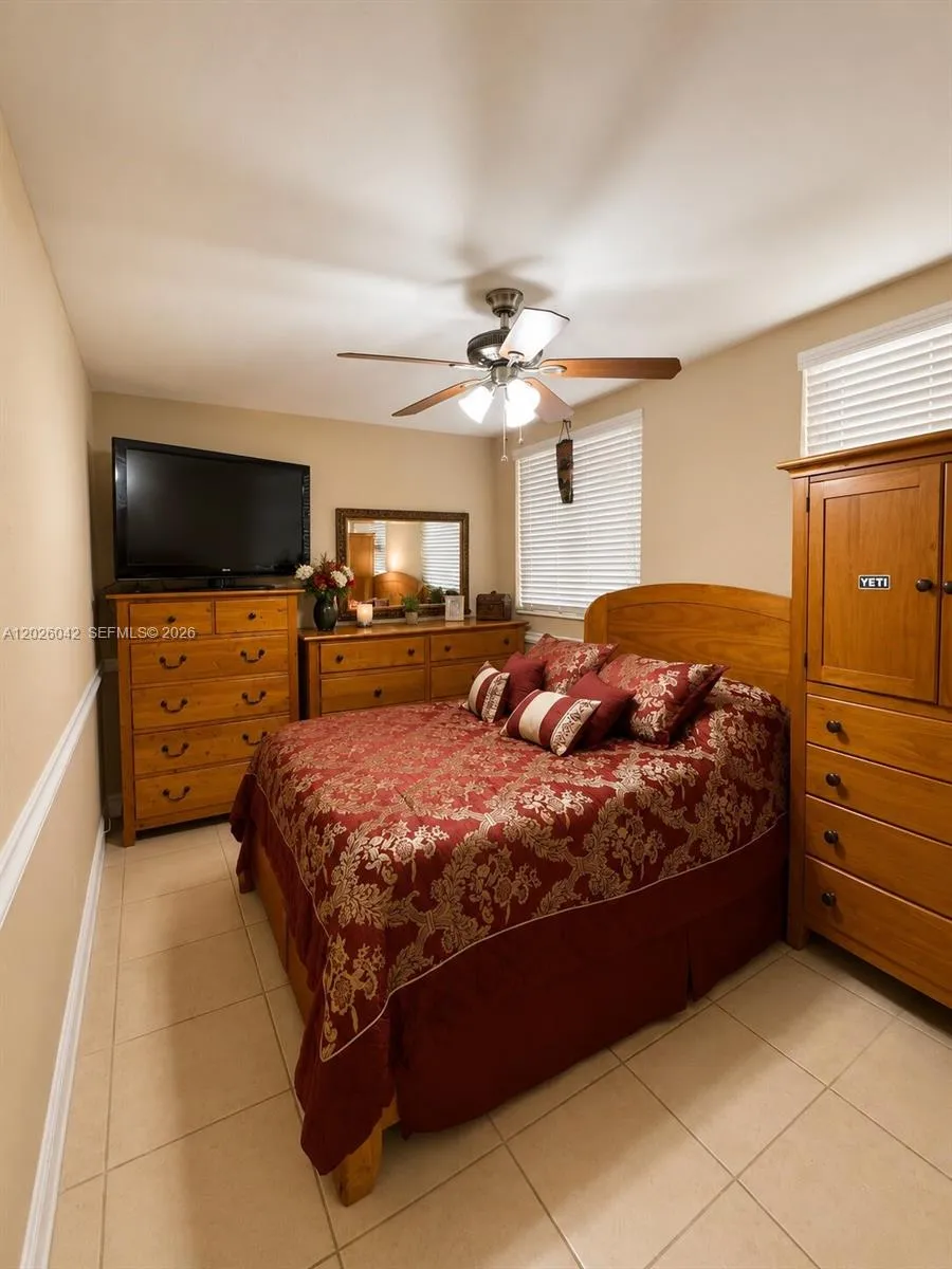 5551 E 4th Ave Hialeah, FL 33013