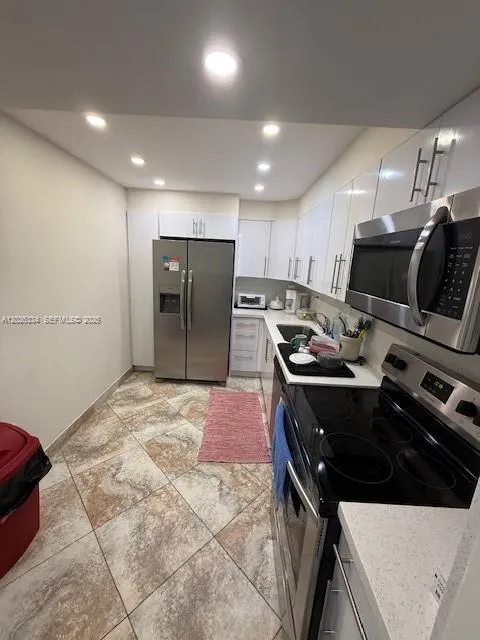 3701 Country Club Dr #706 Aventura, FL 33180