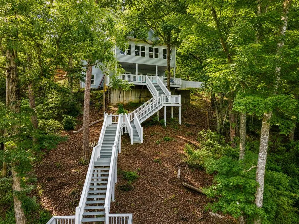 190 Raintree Court Demorest, GA 30535