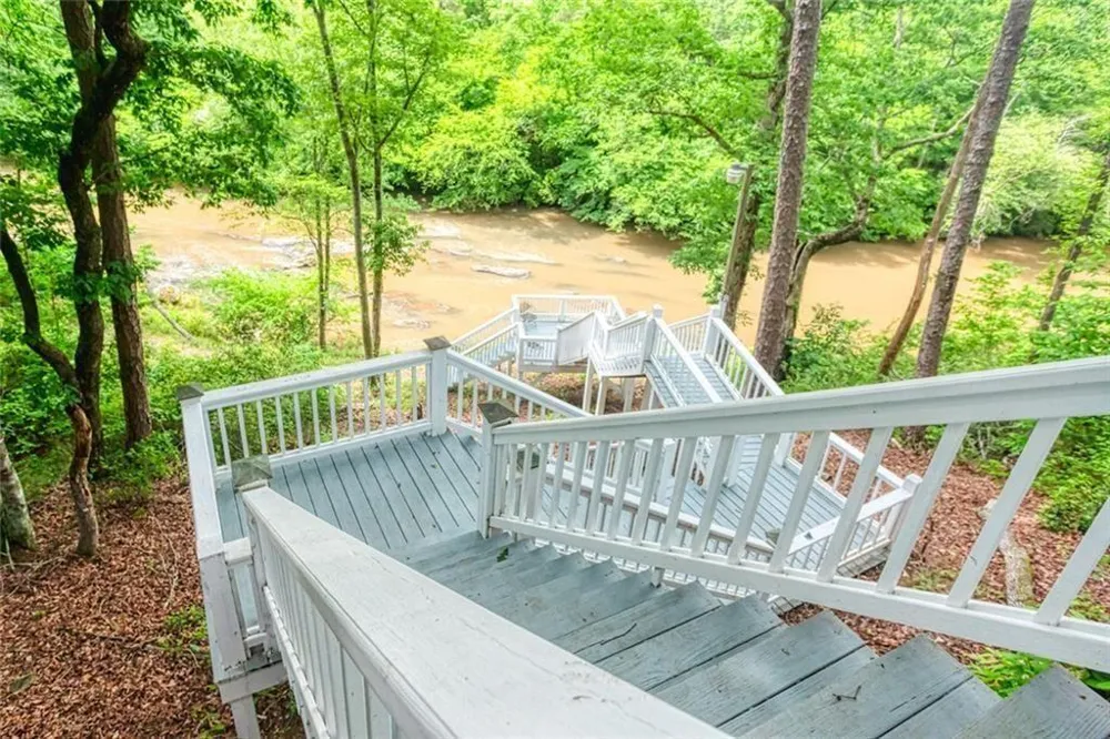 190 Raintree Court Demorest, GA 30535