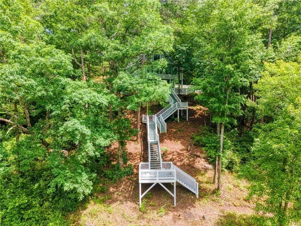 190 Raintree Court Demorest, GA 30535