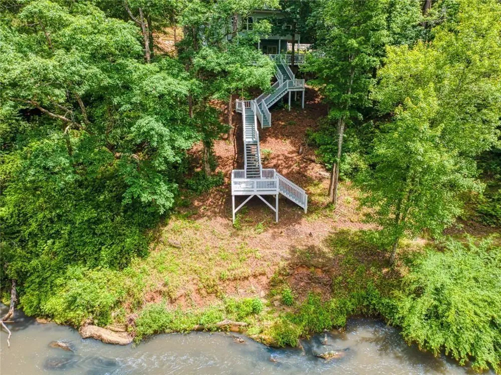 190 Raintree Court Demorest, GA 30535