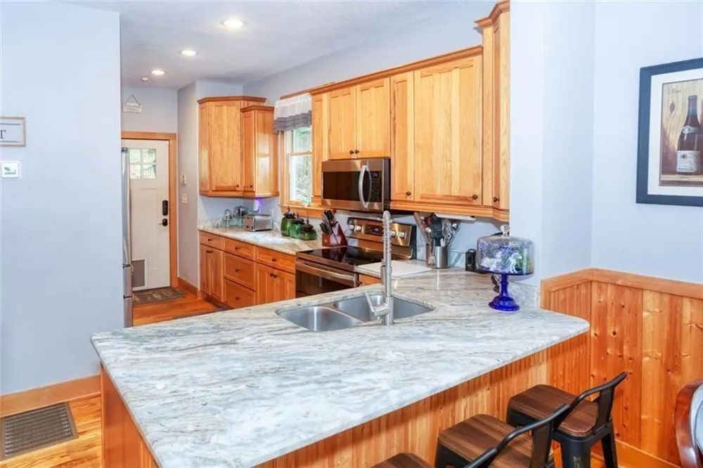 190 Raintree Court Demorest, GA 30535