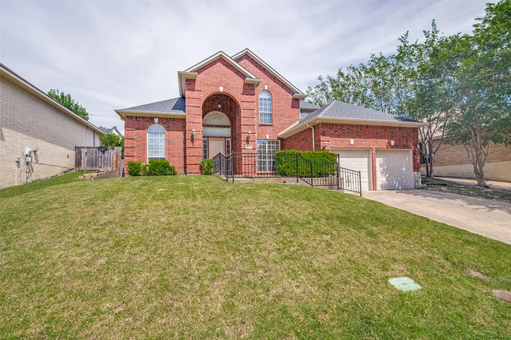 5805 Yacht Club Drive