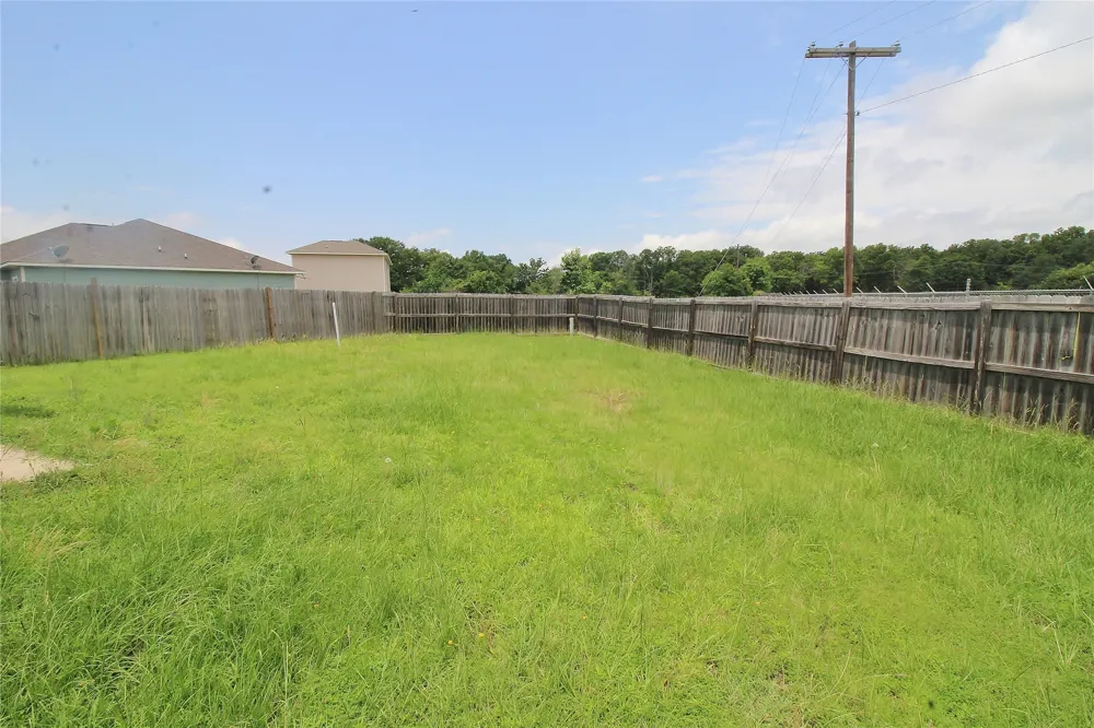 112 Bridle Court Mabank, TX 75143