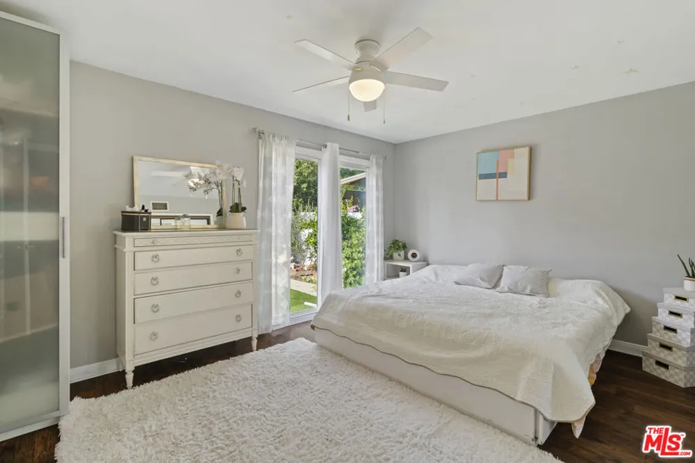 21829 Rodax Street Los Angeles, CA 91304