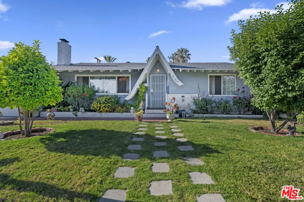 21829 Rodax Street Los Angeles, CA 91304