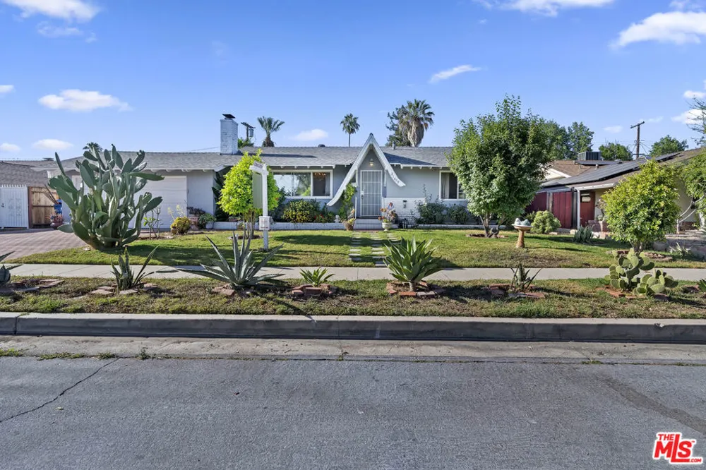 21829 Rodax Street Los Angeles, CA 91304