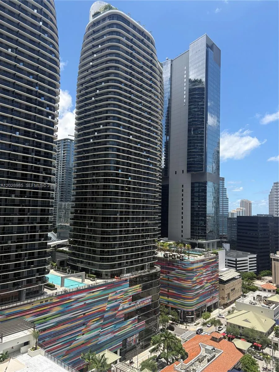 999 SW 1st Ave #2202