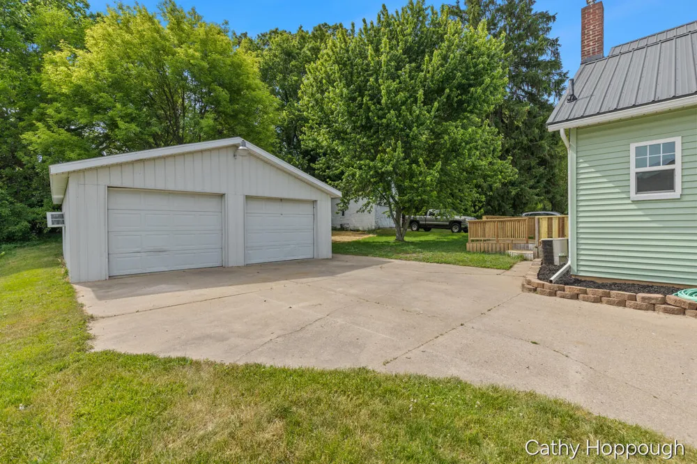 641 Jackson Street Ionia, MI 48846
