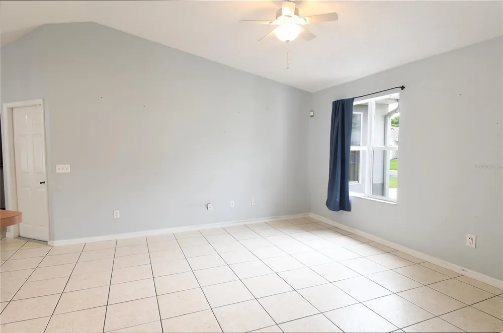 407 CIERRA OAKS CIRCLE Lady Lake, FL 32159