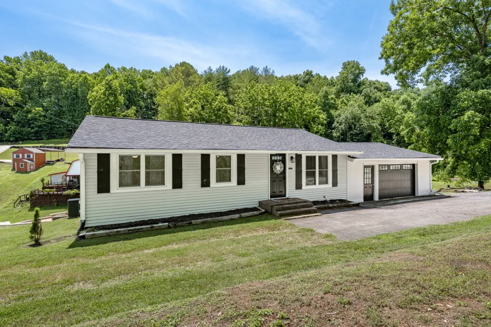 756 Shasteen Hollow Rd Lynchburg, TN 37352