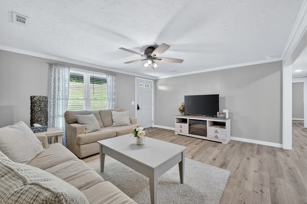 756 Shasteen Hollow Rd Lynchburg, TN 37352