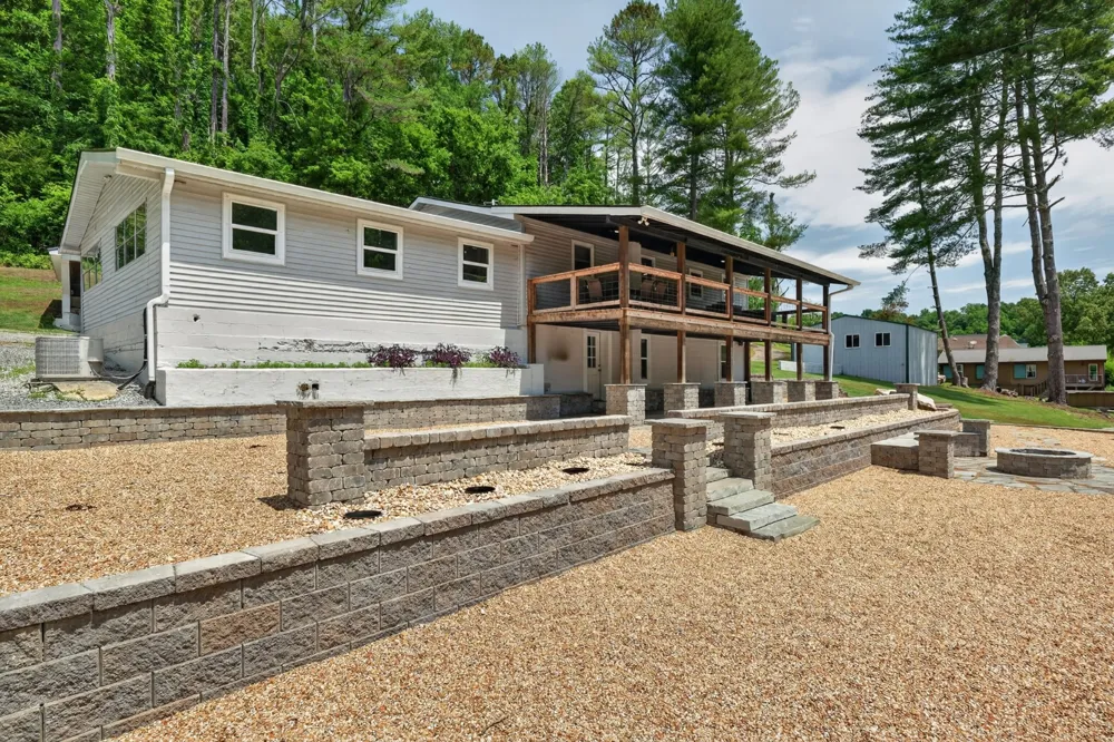 756 Shasteen Hollow Rd Lynchburg, TN 37352