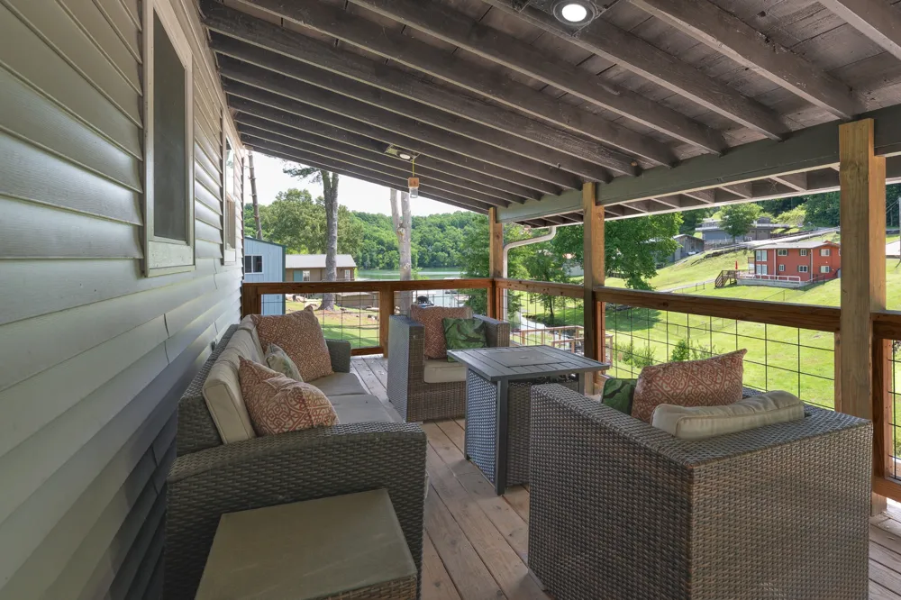 756 Shasteen Hollow Rd Lynchburg, TN 37352