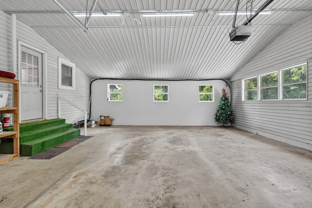 756 Shasteen Hollow Rd Lynchburg, TN 37352