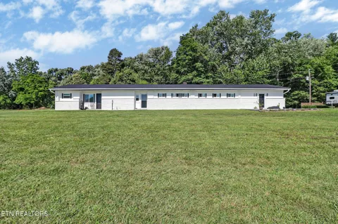 1104 Allardt Hwy