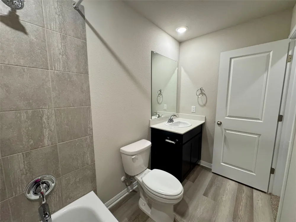 1850 Settlers Glen Drive #1402 Round Rock, TX 78665