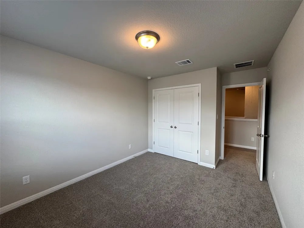 1850 Settlers Glen Drive #1402 Round Rock, TX 78665