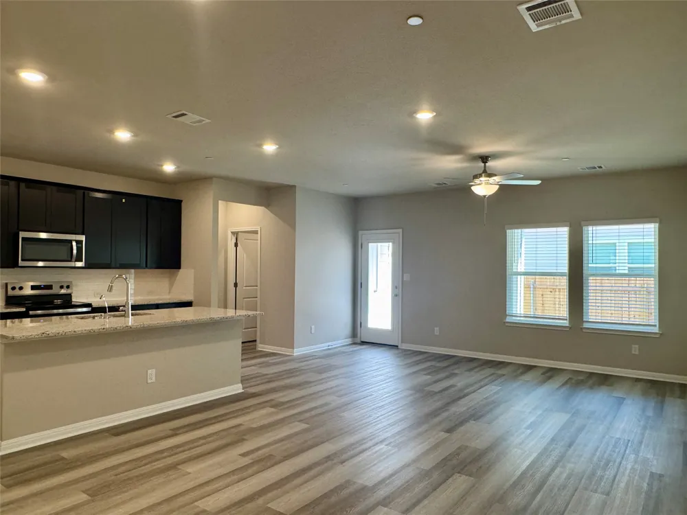 1850 Settlers Glen Drive #1402 Round Rock, TX 78665