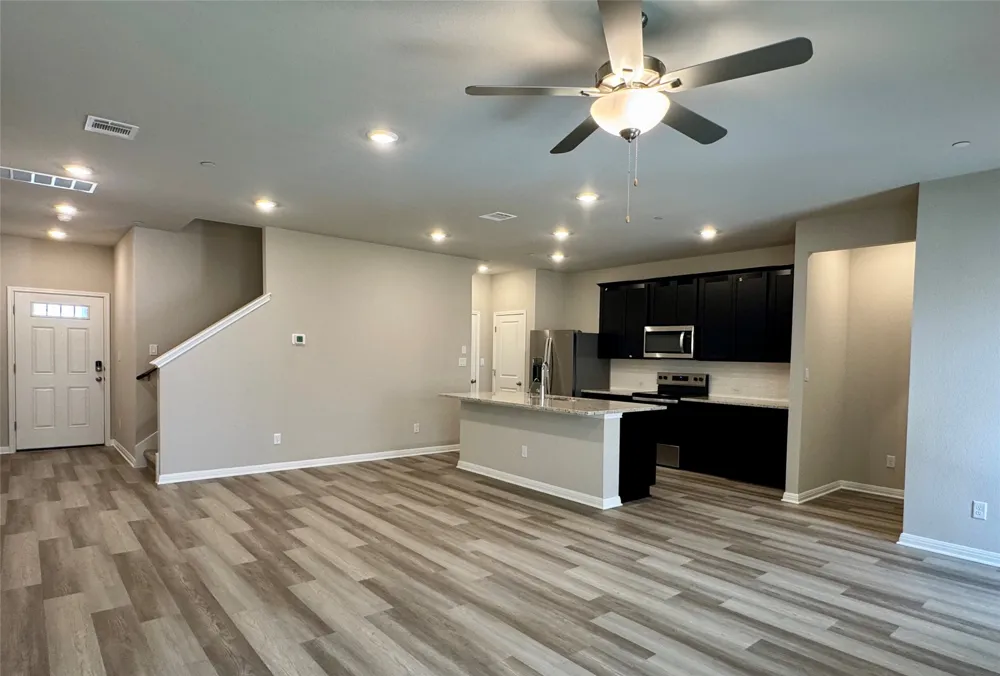 1850 Settlers Glen Drive #1402 Round Rock, TX 78665