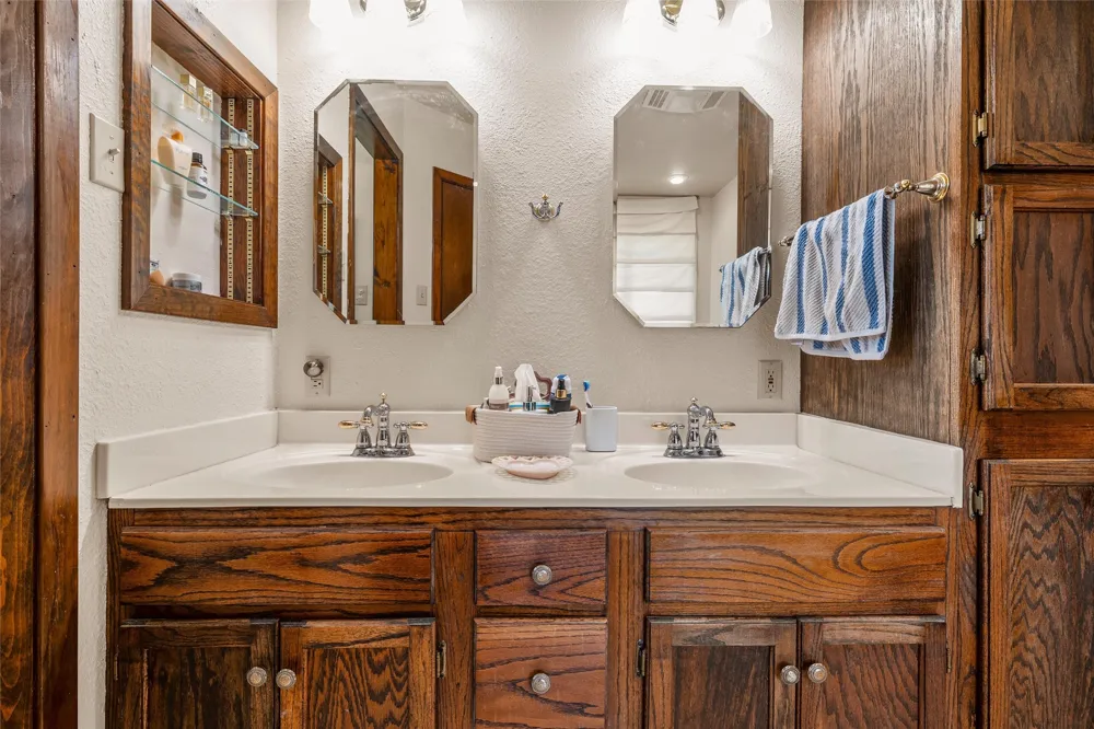 17590 State Highway 317 Moody, TX 76557