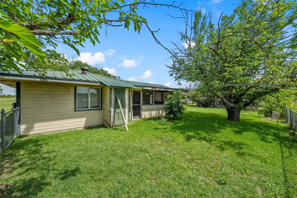 17590 State Highway 317 Moody, TX 76557