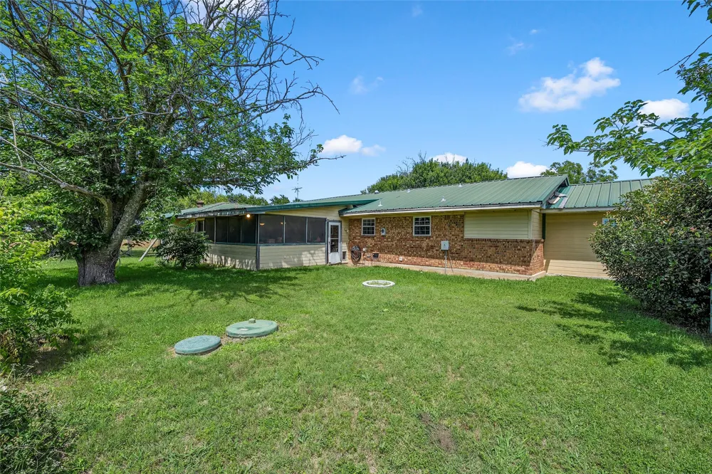 17590 State Highway 317 Moody, TX 76557