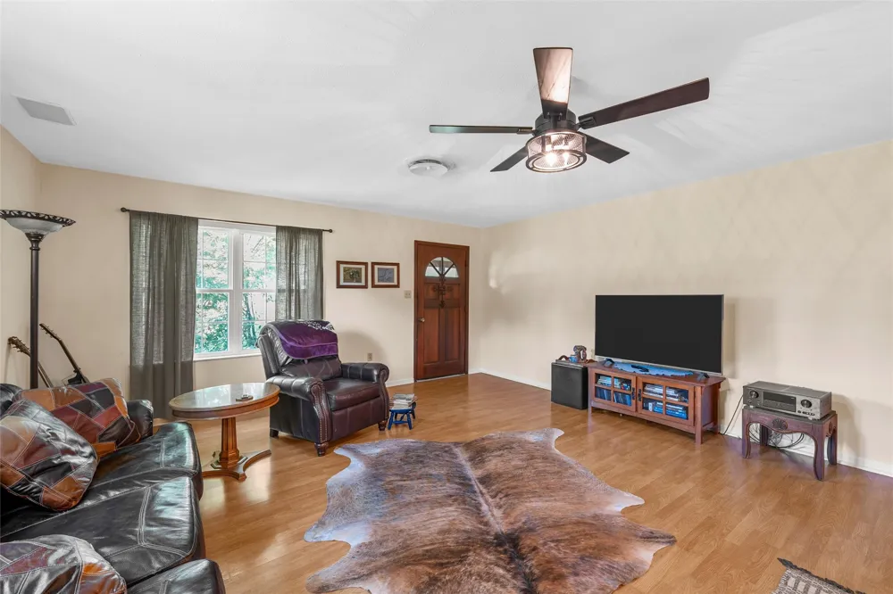 17590 State Highway 317 Moody, TX 76557