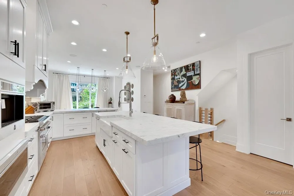 324 Horseman Boulevard Sleepy Hollow, NY 10591