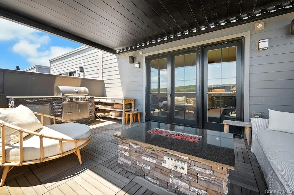 324 Horseman Boulevard Sleepy Hollow, NY 10591