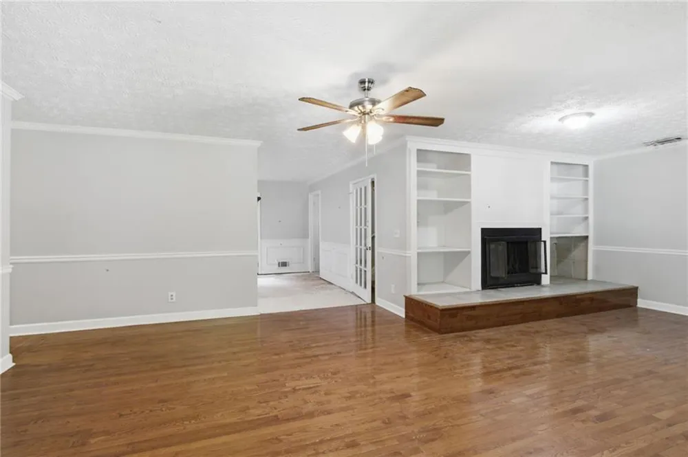 2671 Pine Log Way Buford, GA 30519
