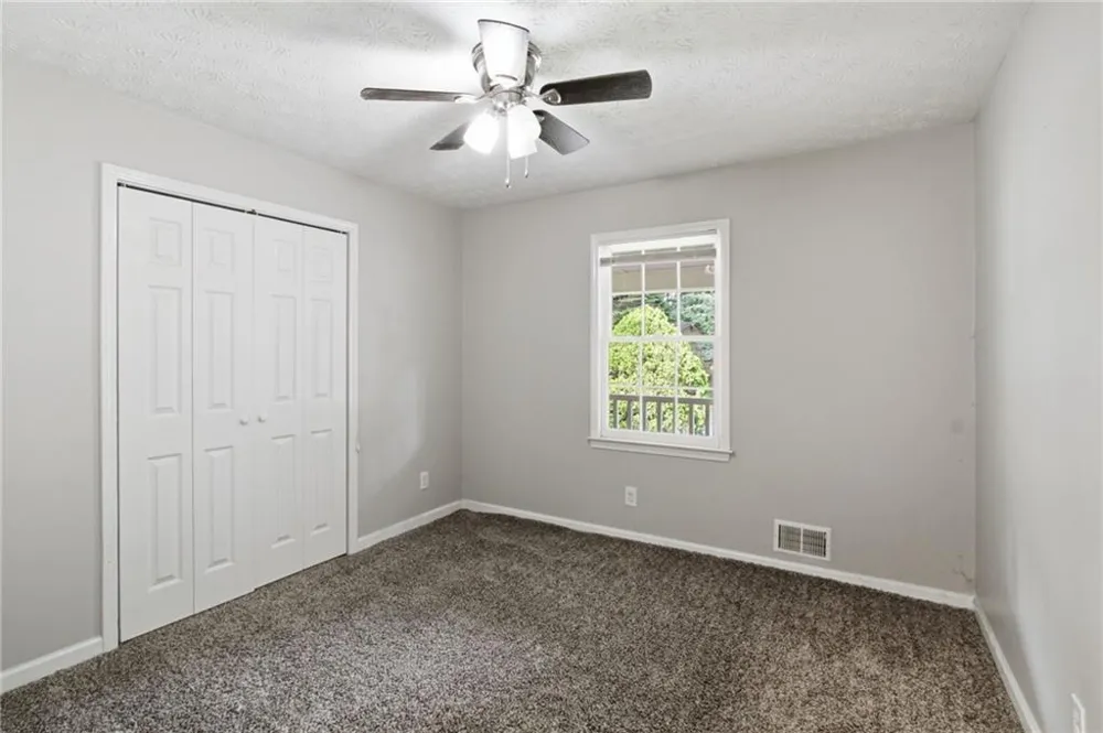 2671 Pine Log Way Buford, GA 30519