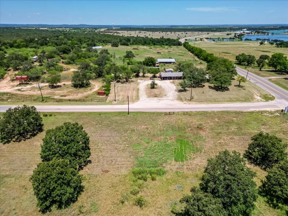Oakwood Avenue Jacksboro, TX 76458