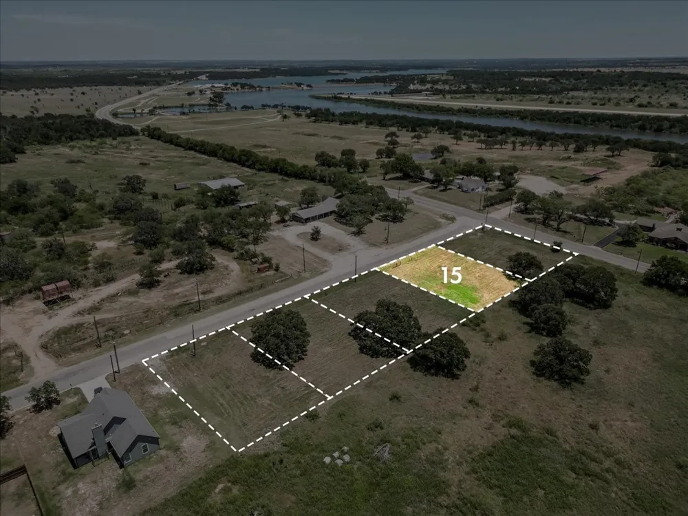 Oakwood Avenue Jacksboro, TX 76458