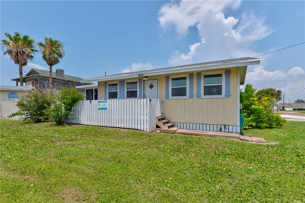 202 Trojan Street Port Aransas, TX 78373