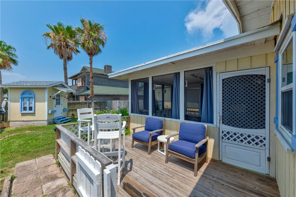 202 Trojan Street Port Aransas, TX 78373