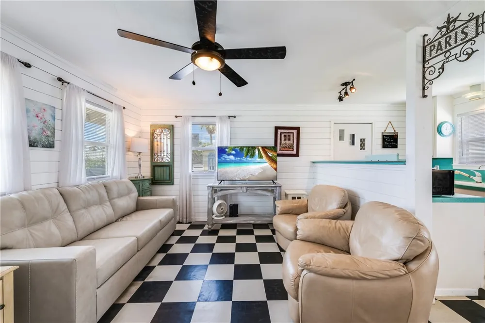 202 Trojan Street Port Aransas, TX 78373