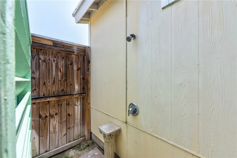 202 Trojan Street Port Aransas, TX 78373