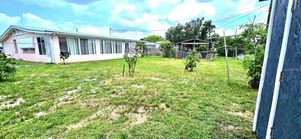 229 RAYMOND AVENUE Frostproof, FL 33843
