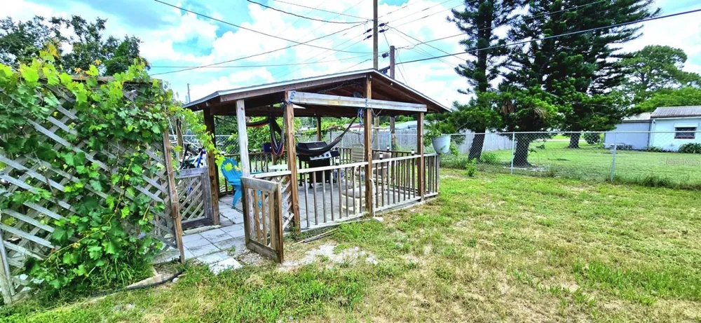 229 RAYMOND AVENUE Frostproof, FL 33843