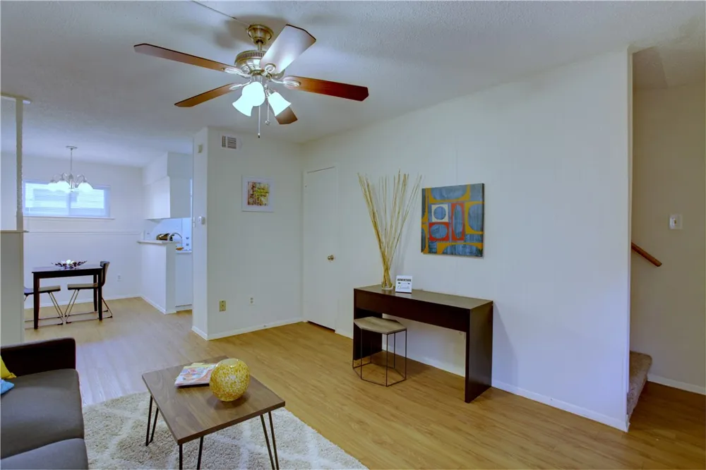 816 W North Loop Boulevard ##111 Austin, TX 78756