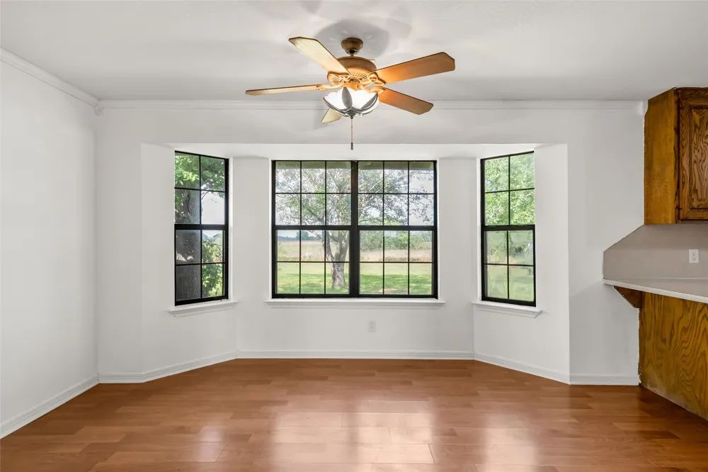 188 Baese Road West, TX 76691