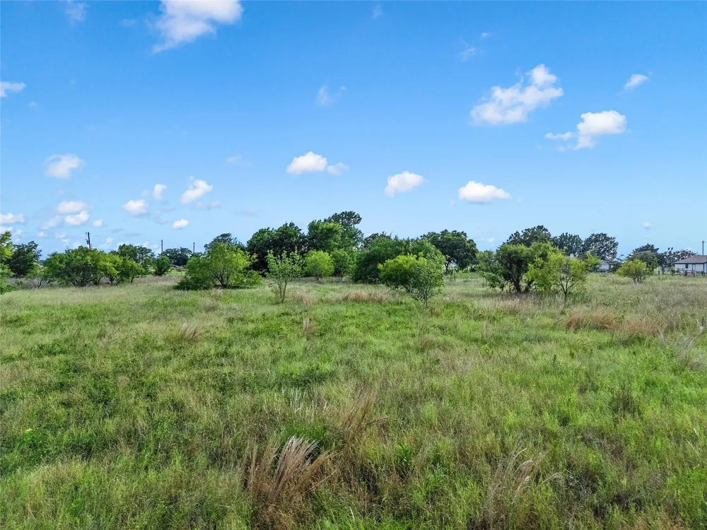 188 Baese Road West, TX 76691