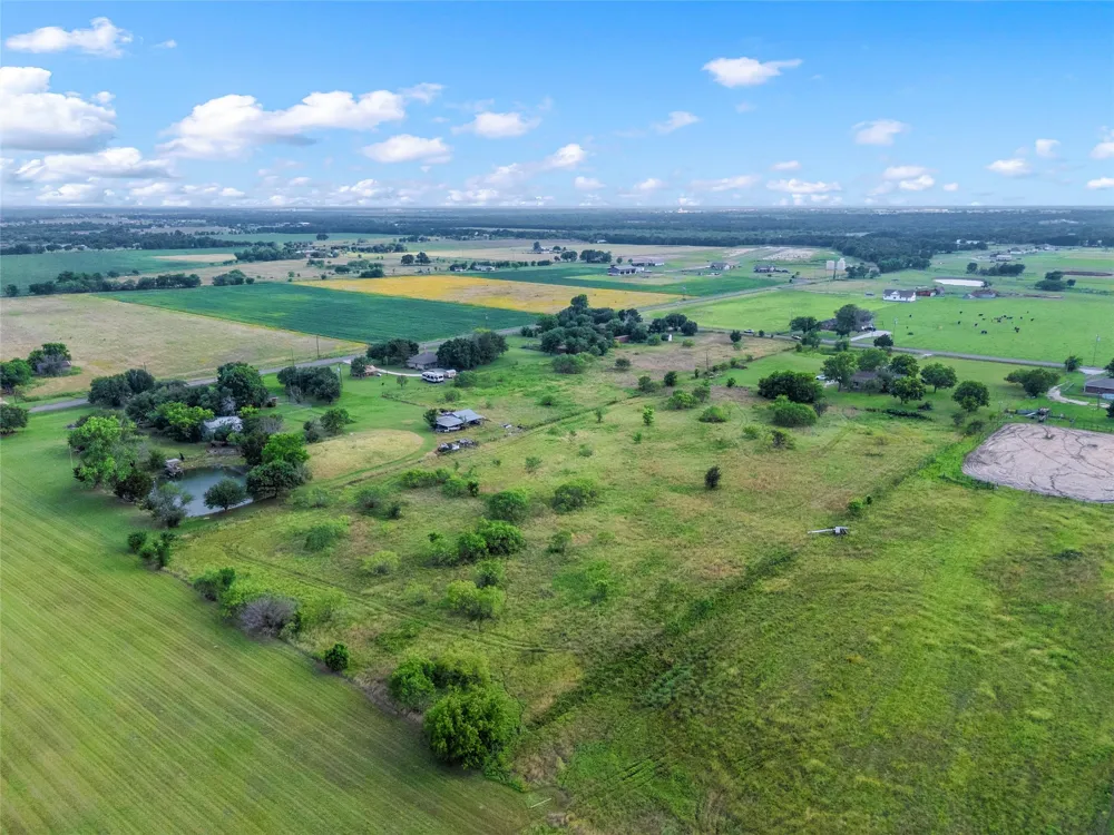 188 Baese Road West, TX 76691