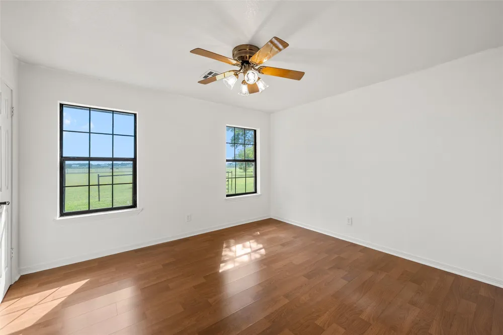 188 Baese Road West, TX 76691