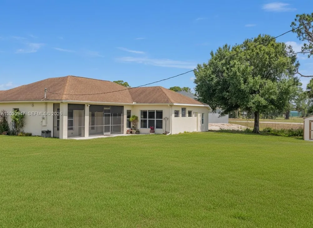 3002 Balsam Court La Belle, FL 33935