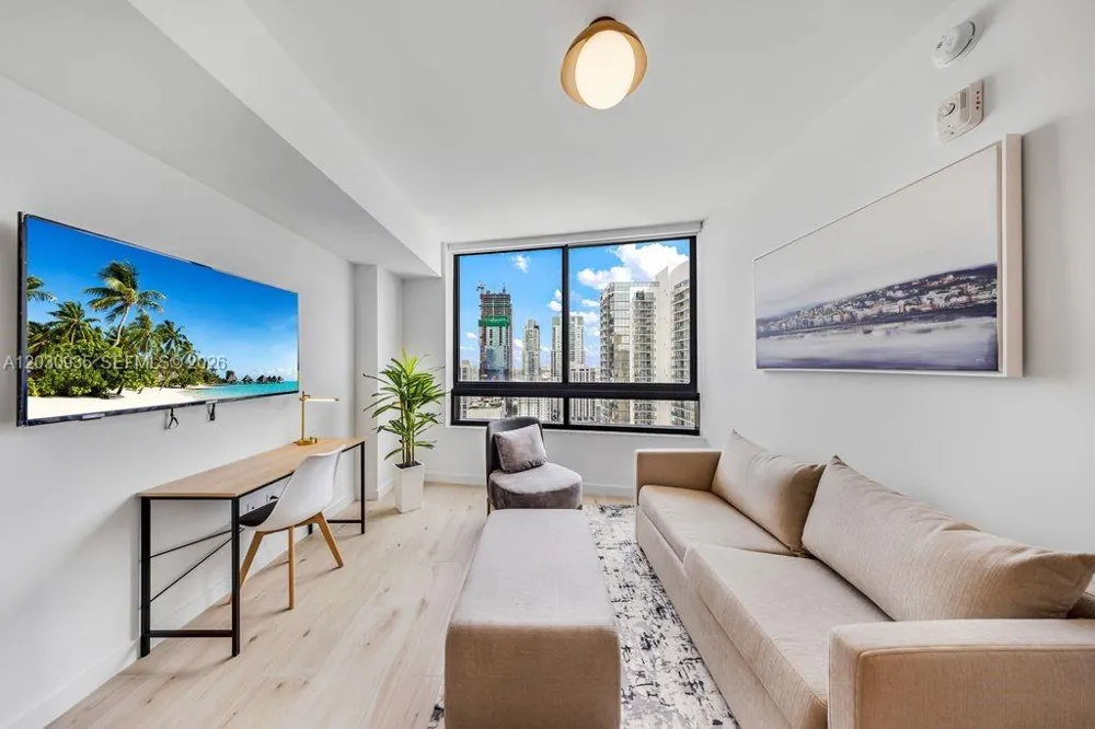 225 Miami Ave #3507 Miami, FL 33128